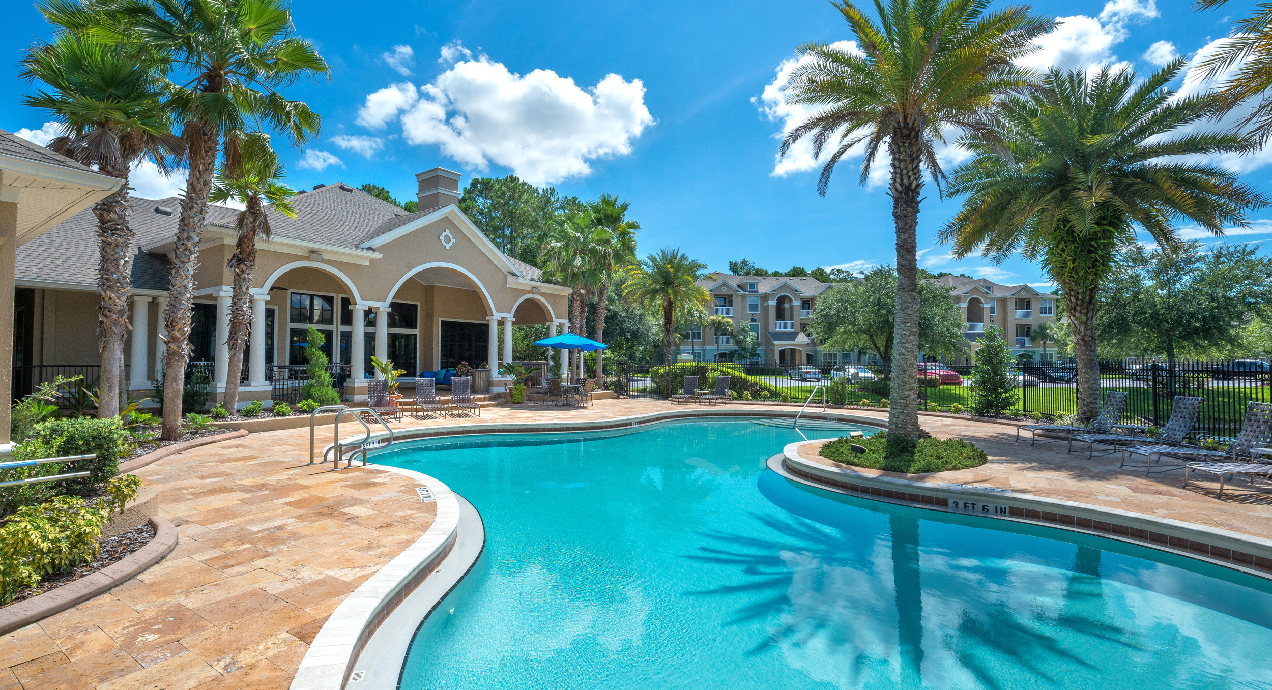 apartment-homes-with-vacation-vibe