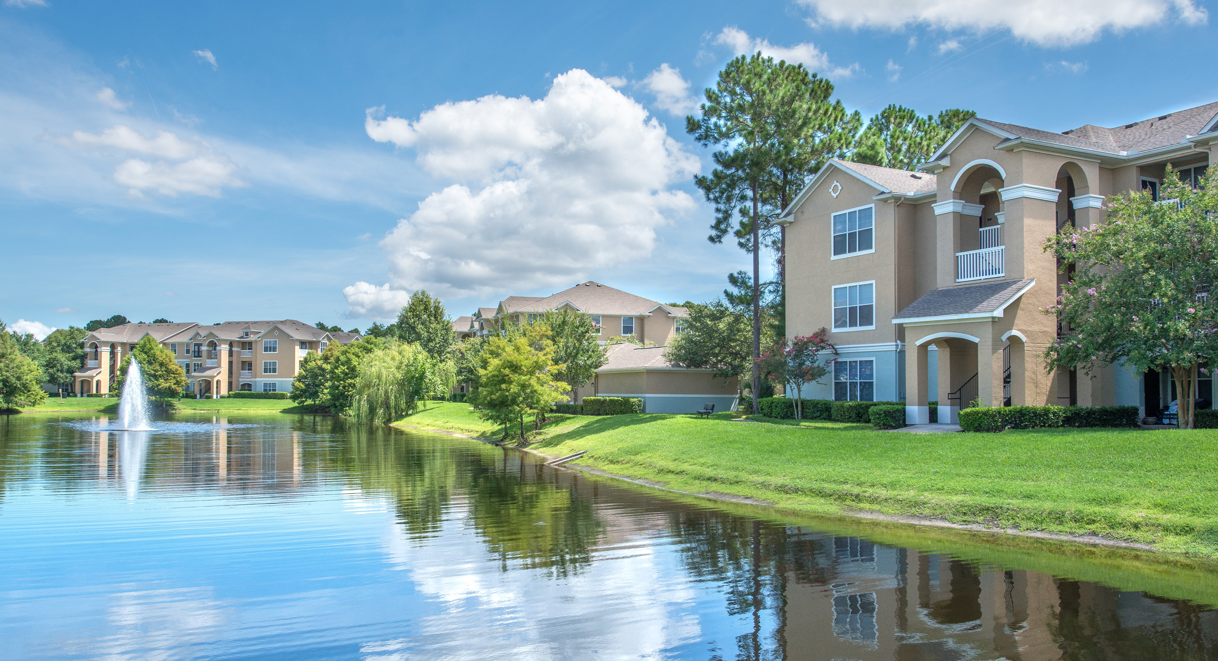 jacksonville-luxury-apartments-close-to-beach