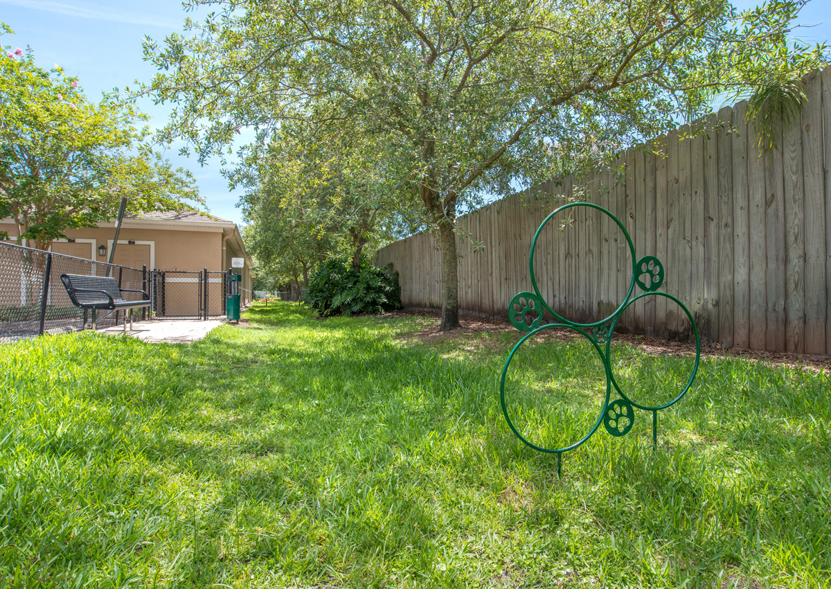 dog-run-and-park-jacksonville-florida-apartment