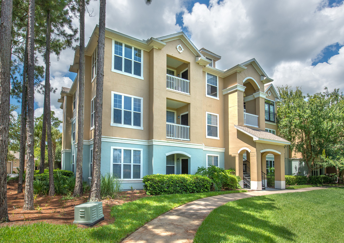 florida-lifestyle-luxury-apartments-in-jacksonville