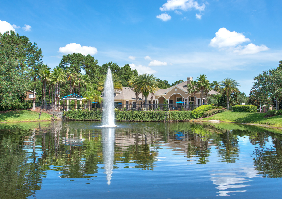 enclave-apartments-exterior-jacksonville
