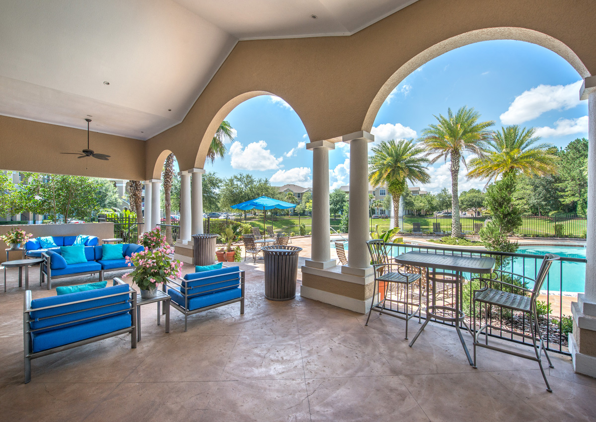 jacksonville-luxury-apartment-covered-patio