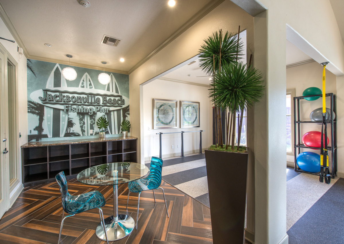 florida-lifestyle-luxury-apartments-clubhouse